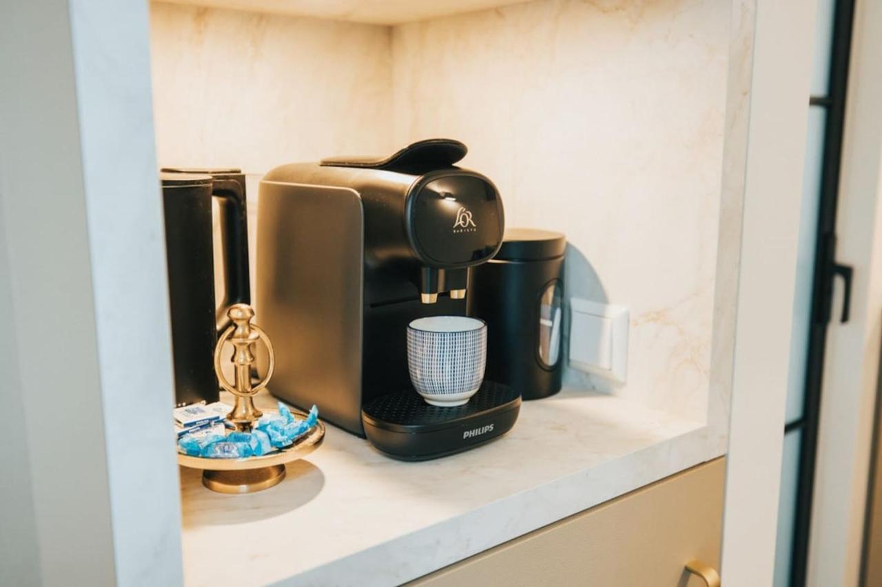 Onder De Boule Petit Apartment Vlissingen Bagian luar foto